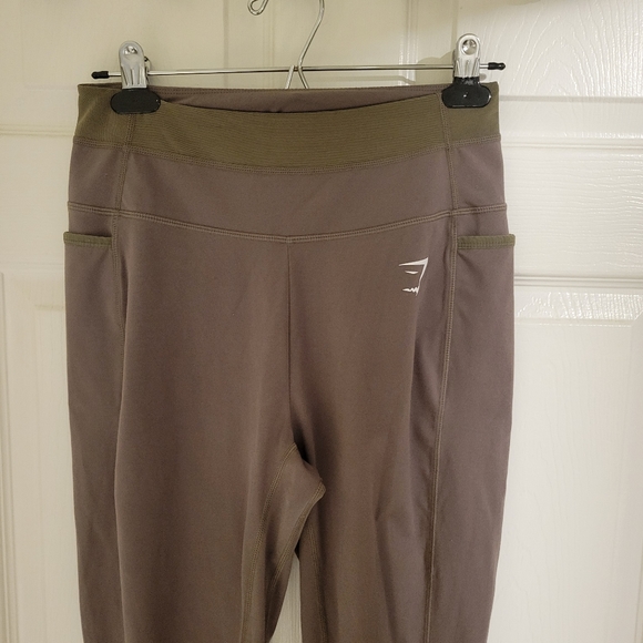 Gym Shark dreamy mesh leggings in Khaki - Picture 3 of 8